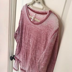 Long sleeve tee